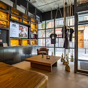 Hostel The Central House Barcelona Gracia, Barselona